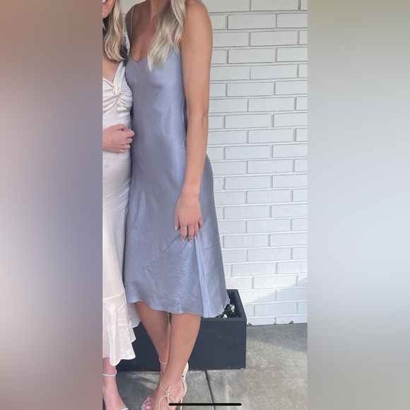 Aritzia Wilfred Only Slip Satin Midi Dress - Picture 4 of 4
